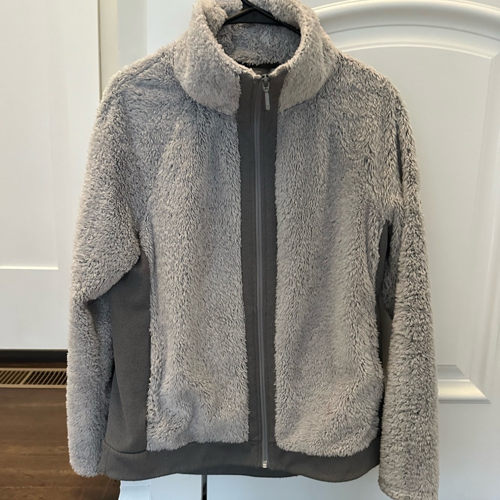 Light gray North Face